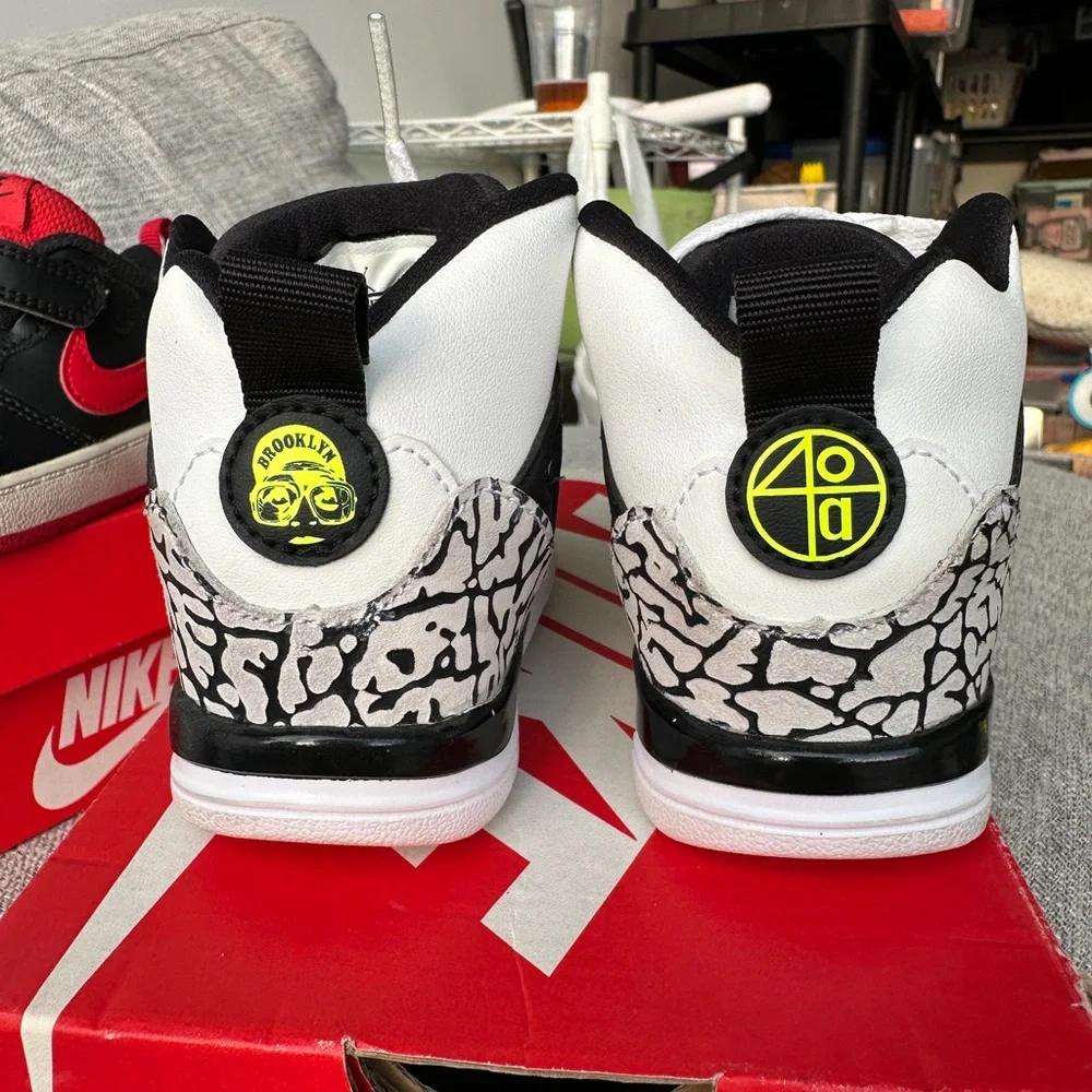 Nike Kids' Air Max Sneakers - White/Black & Red/Black (2-Pack)